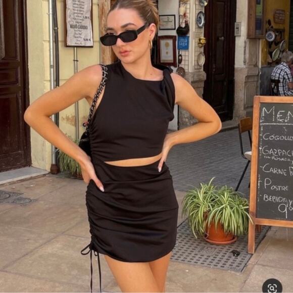 ZARA Dresses & Skirts - nwot zara cut out black mini dress xs